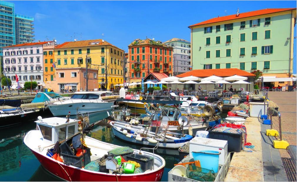 Savona Casa Per Vacanze E Lavoro Apartment Bagian luar foto