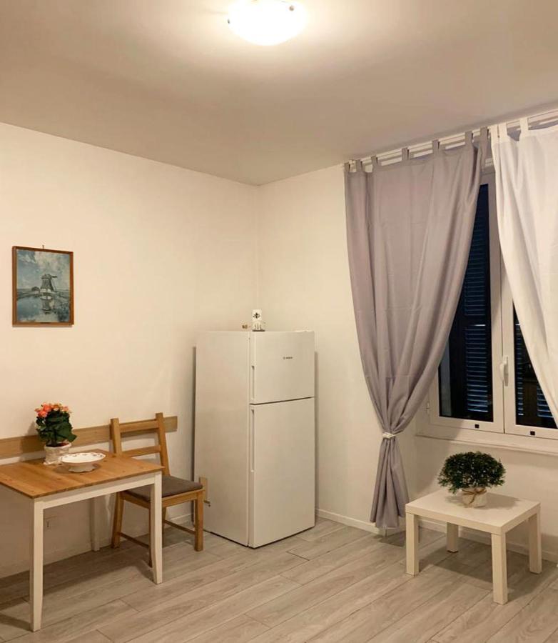 Savona Casa Per Vacanze E Lavoro Apartment Bagian luar foto